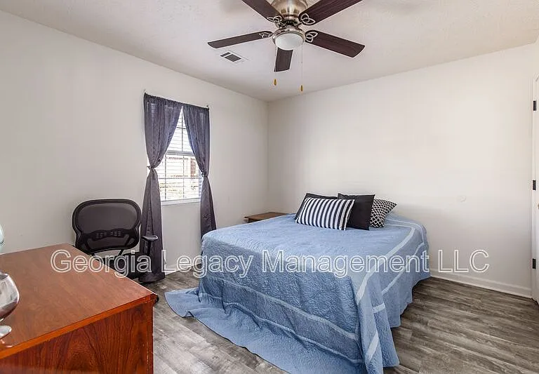 1952 Faulkner Dr — Photo 7