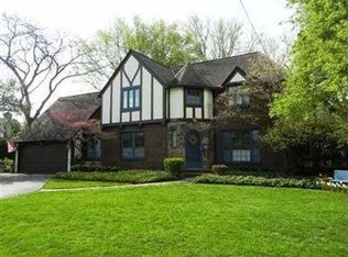 20701 Avalon Dr, Rocky River, OH 44116