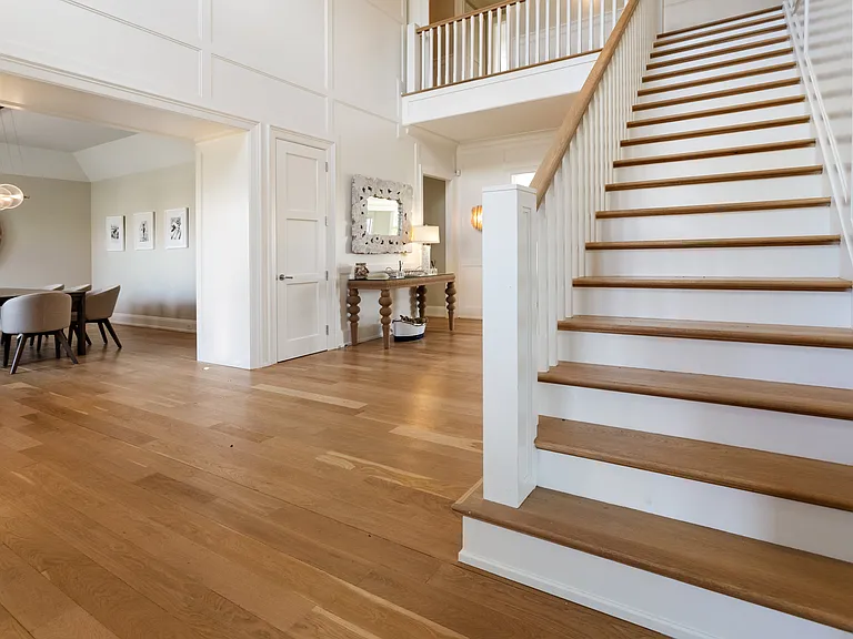 126 Somerset Ave — Photo 6