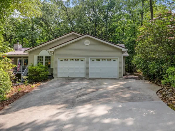 176 Old Cabin Rd, Franklin, NC 28734