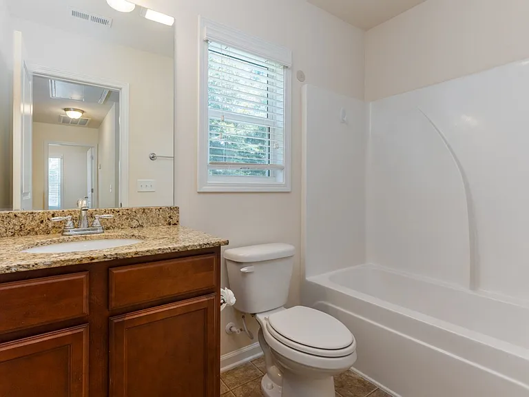 330 Gracemount Ln — Photo 18
