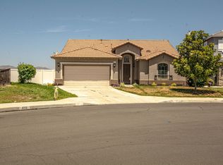 622 Apache St, San Jacinto, CA 92582