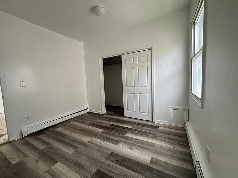 5 Timothy St #4 — Photo 12