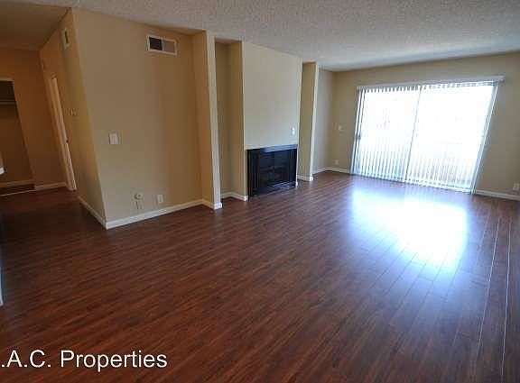 3rd image of 12241 Burbank Blvd APT 213