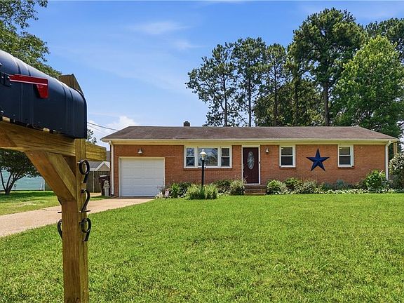 3rd image of 929 Cogliandro Dr
