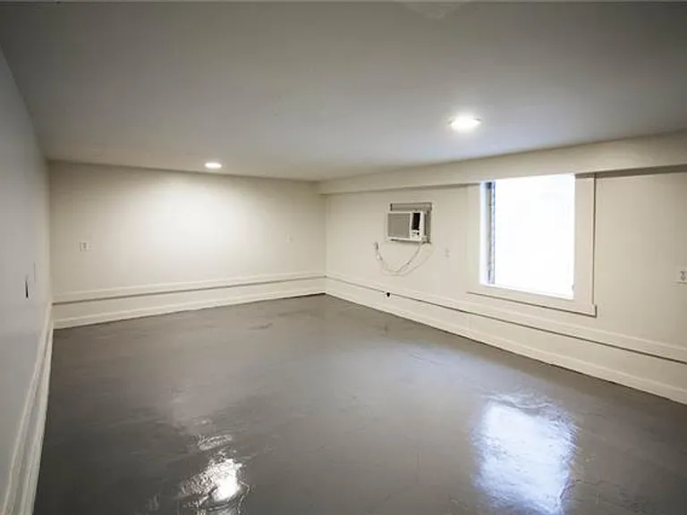 1519 Pine St — Photo 14