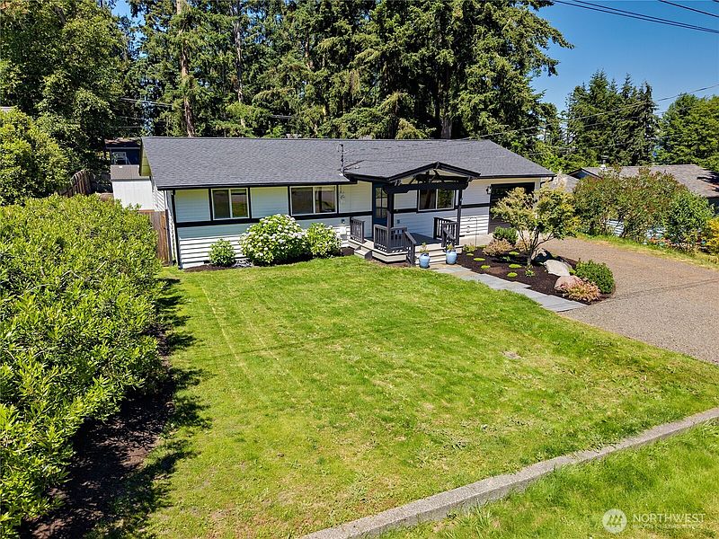 2nd image of 6726 NE Whidbey Drive