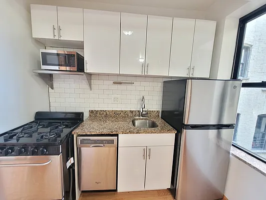 Rented by Douglas Elliman | media 6