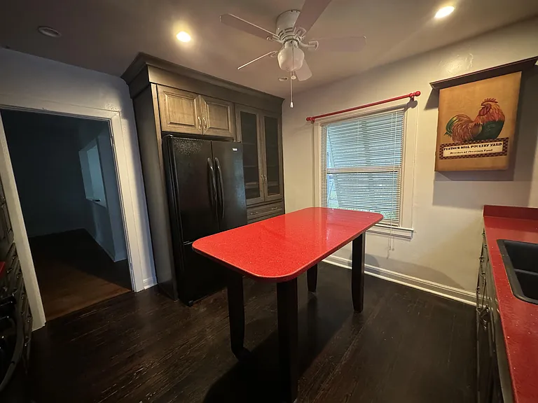 1345 W Smith St — Photo 18