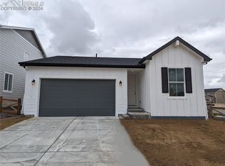 5673 Mammoth Ln, Colorado Springs, CO 80923