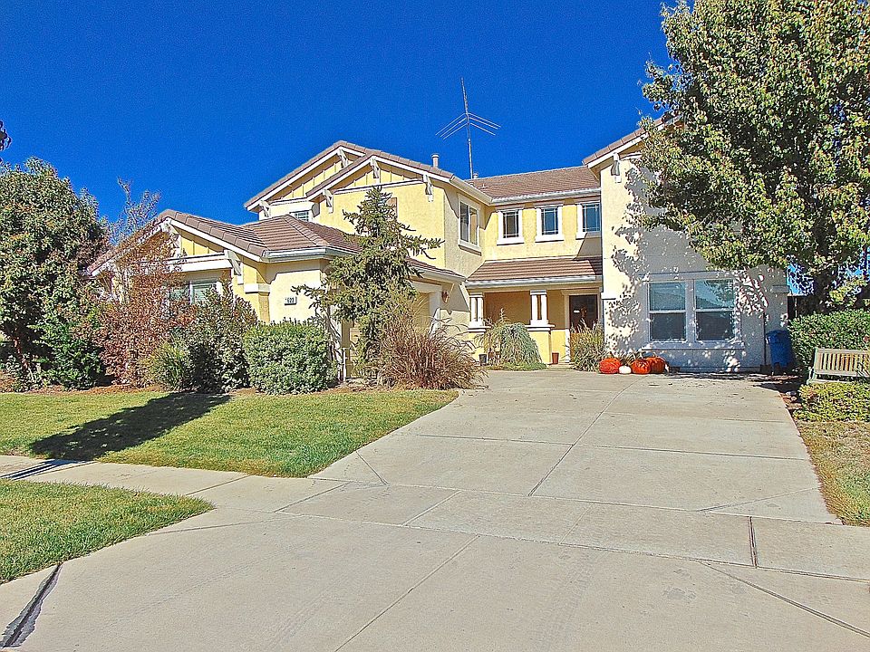 1st image of 1623 Valley Meadows Dr