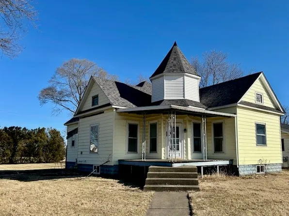 502 E Attica St, Rossville, IL 60963