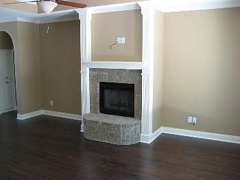 3rd image of 7510 Palisades Dr