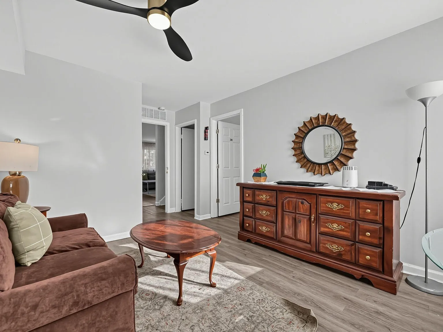 4 bed, 3.0 bath, 2000 sqft, $1,304 — Photo 4