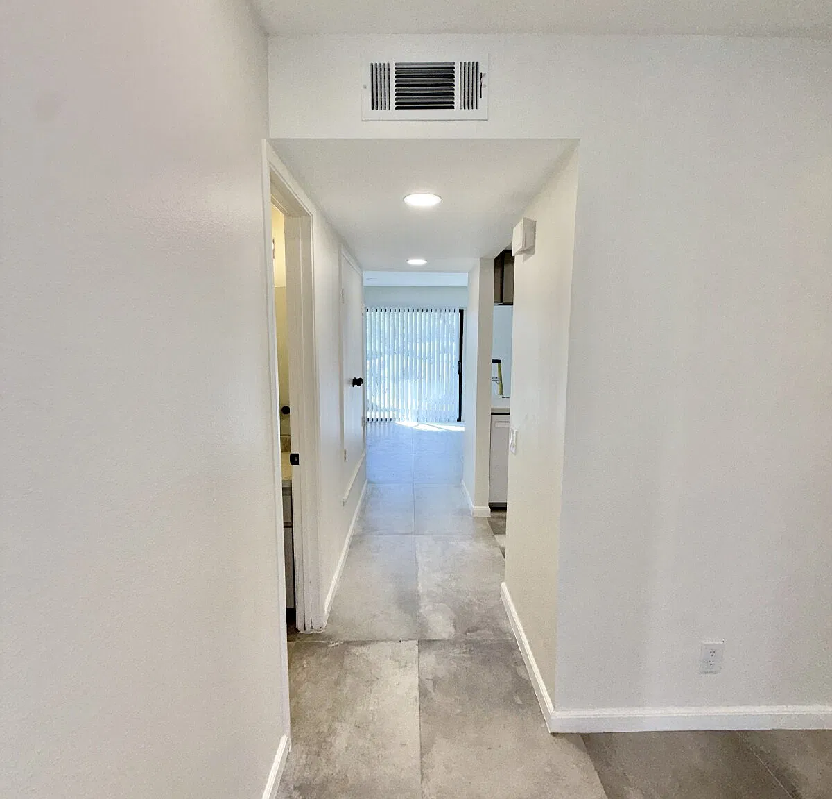 2 bed, 1.5 bath, 1152 sqft, $2,250 — Photo 3