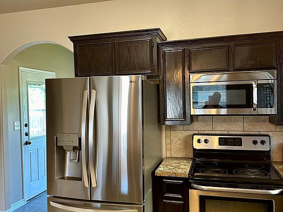 4th image of 1113 Grace Point Dr APT B