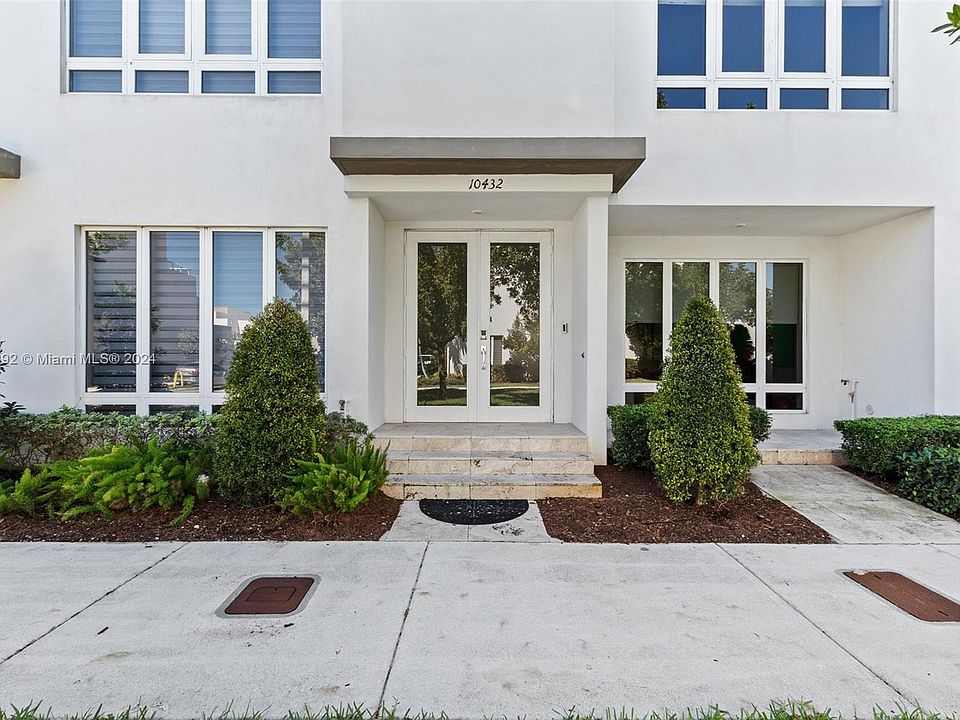 1st image of 10432 NW 63rd Ter