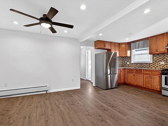 2nd image of 81 W 26th St #3