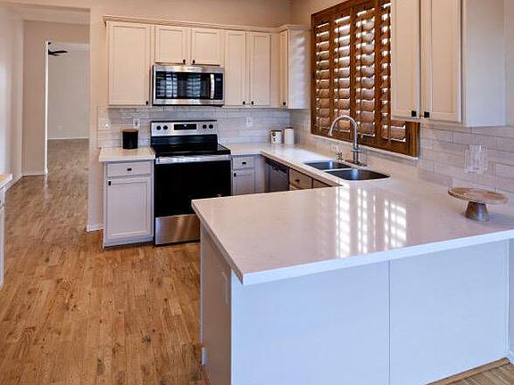 3rd image of 43160 N OUTER BANKS Drive