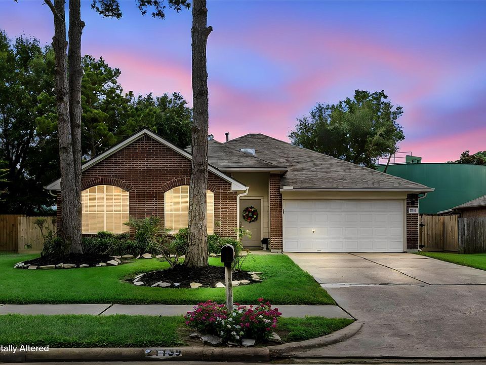 1st image of 21139 Wildcroft Dr