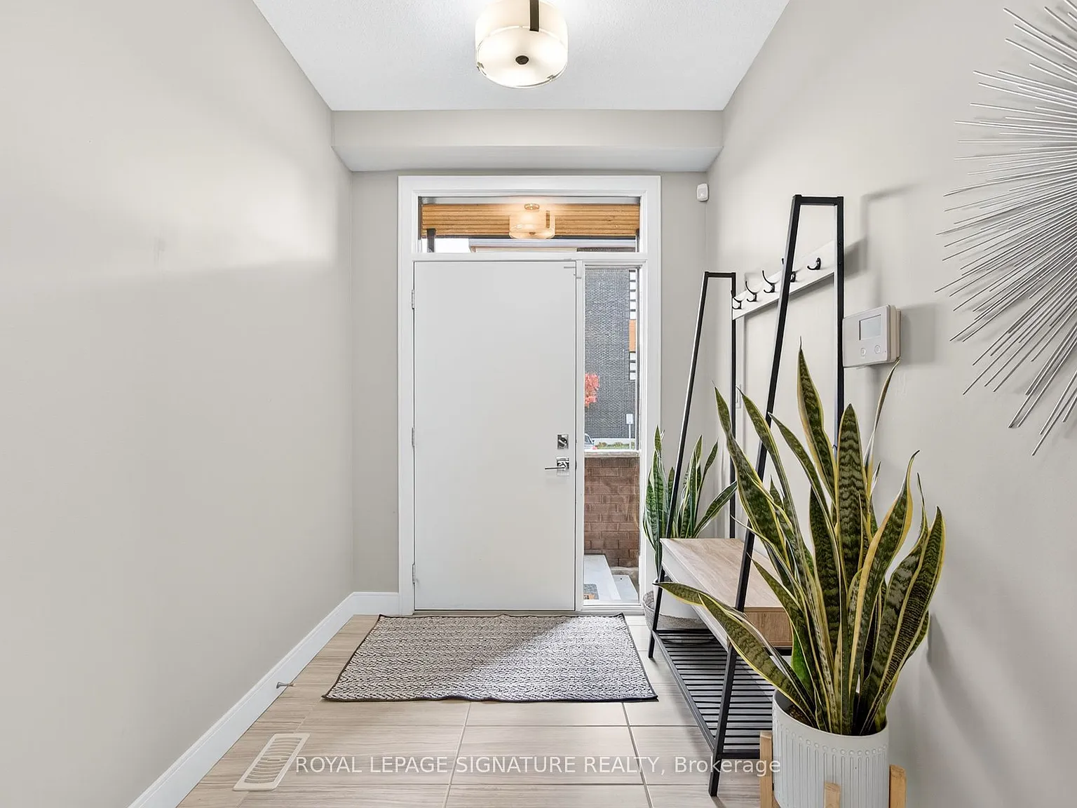3 bed, $3,500 — Photo 4