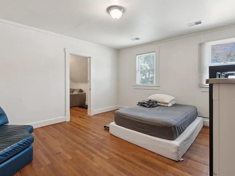 6805 Baltimore Ave — Photo 5
