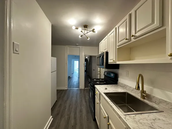 337 Whiton Street image 2 of 9