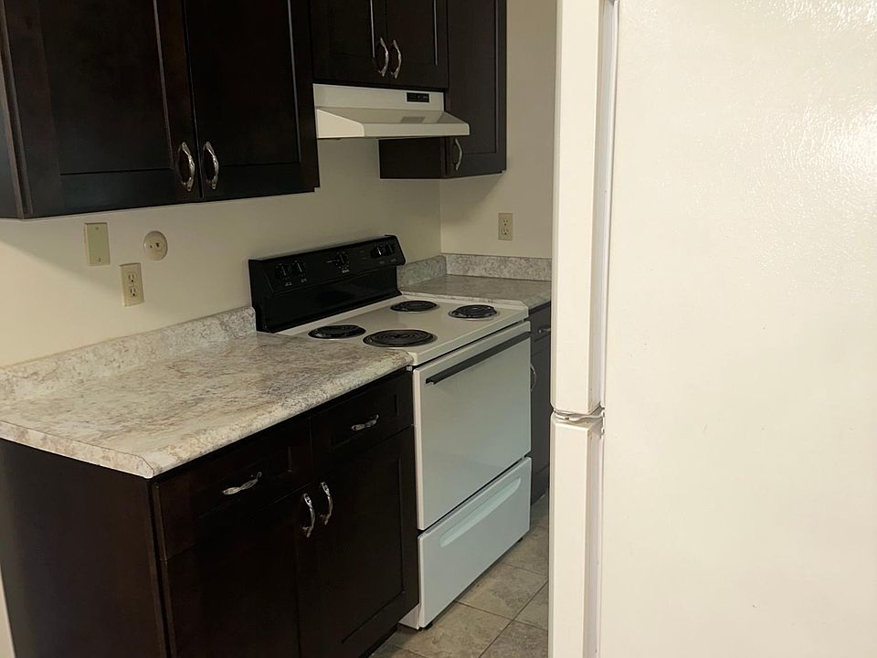 1st image of 10400 South St #102