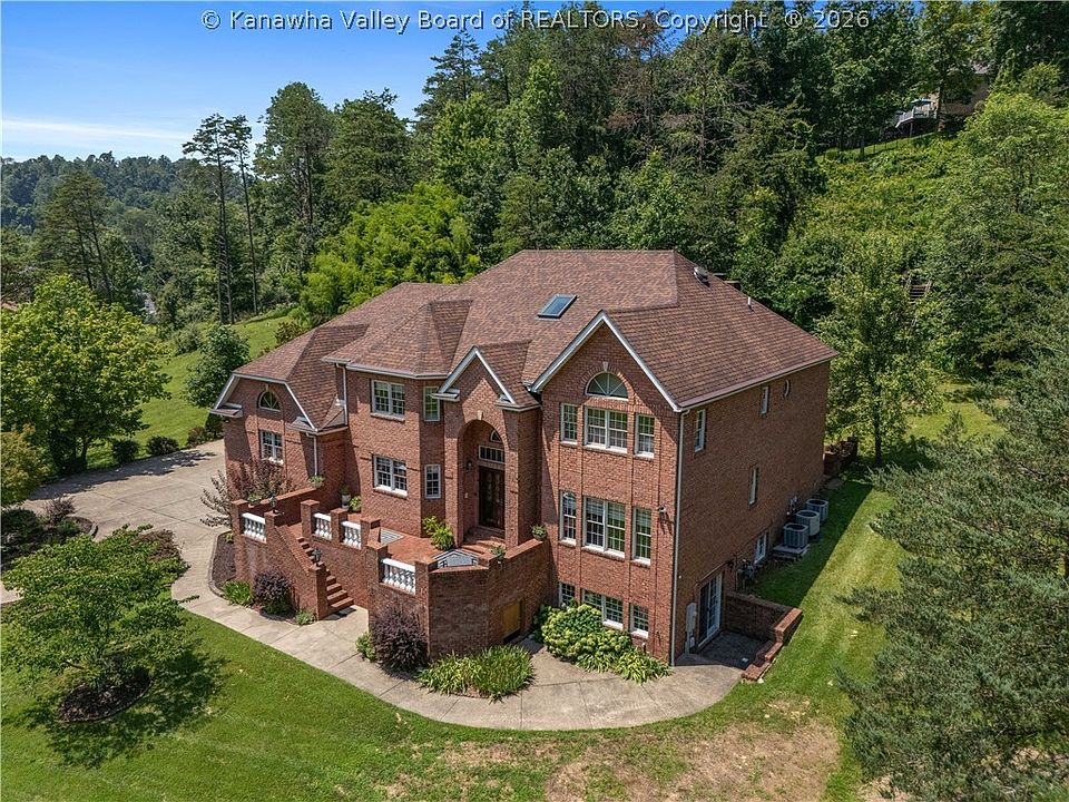 1st image of 14 Stonegate Dr