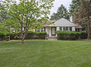 130 Bull Run Rd, Ewing, NJ 08638