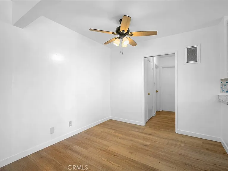 17845 Sherman Way #7 — Photo 9