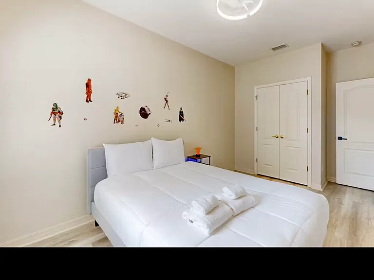 2466 Caravelle Cir — Photo 13