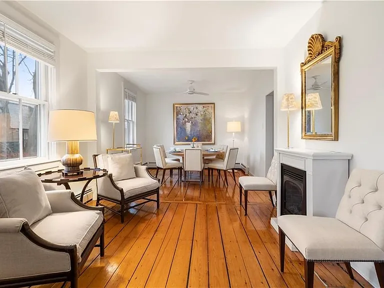 35 Marsh St — Photo 1