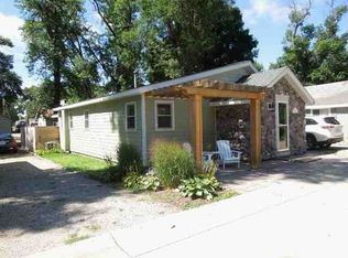 113 14th Pl S, Clear Lake, IA 50428