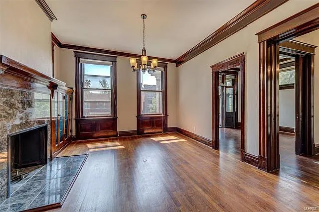 5779 Pershing Ave — Photo 7