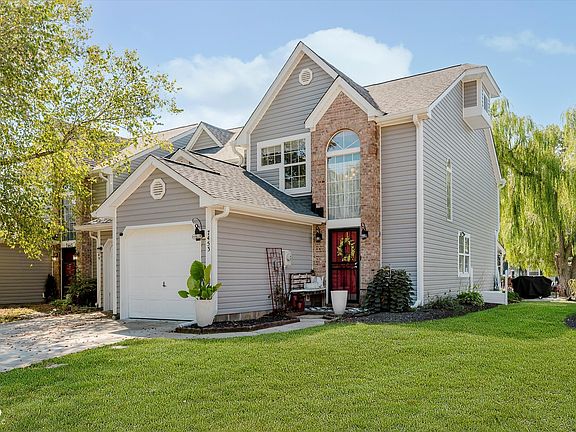 3rd image of 7453 Oceanline Dr