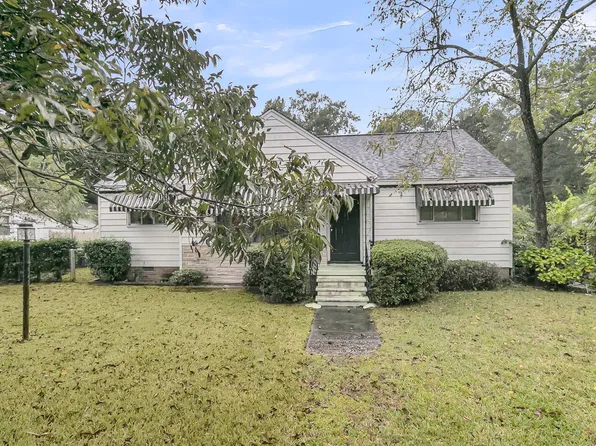 6943 Whitcomb Dr, North Charleston, SC 29406