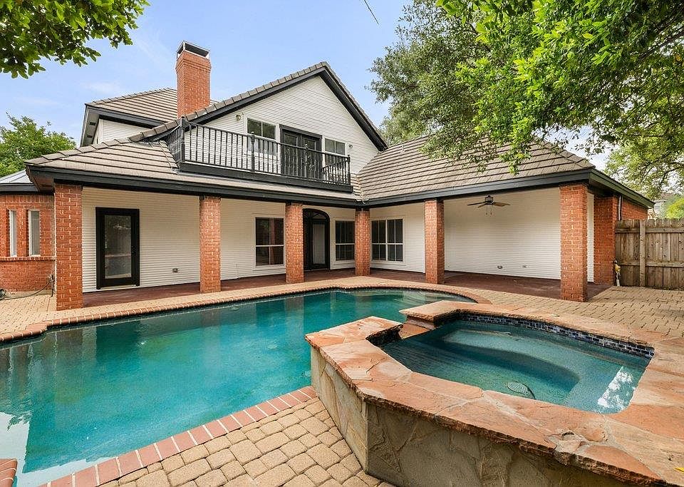 1st image of 33 Cottondale Rd
