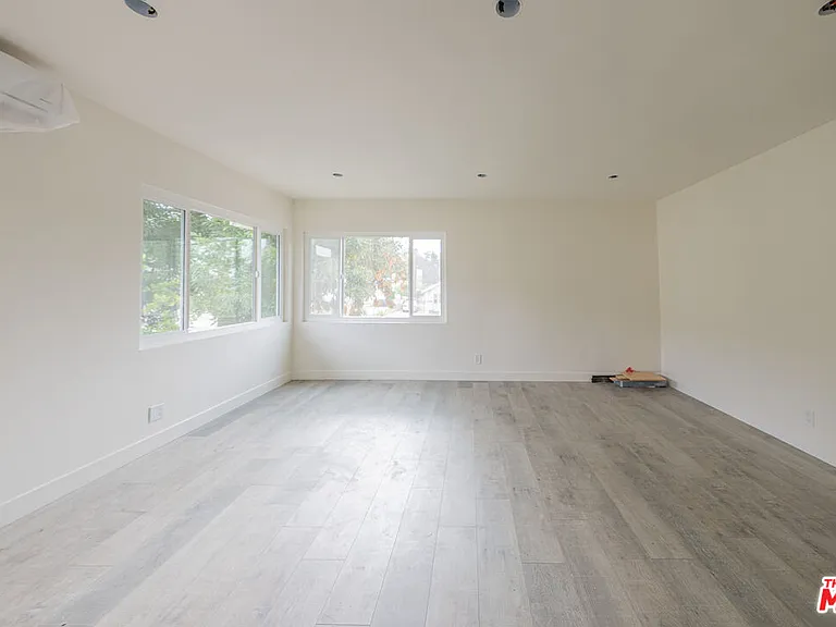 10043 Haines Canyon Ave #F — Photo 10