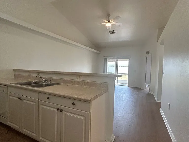 3301 Skyline Blvd #3301 — Photo 4