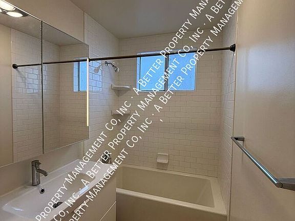 4th image of 220 Granada Ave APT 7