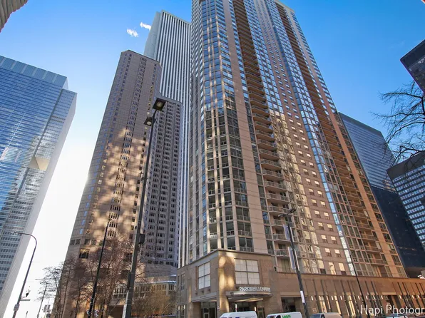 222 N Columbus Dr APT 2304, Chicago, IL 60601