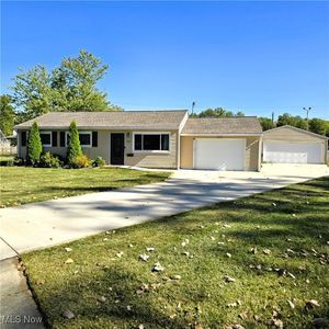 457 Augdon Dr, Elyria, OH, 44035