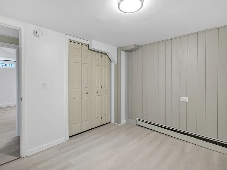 215 Bennett St — Photo 30