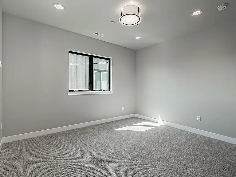 606 Arapahoe St — Photo 40