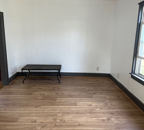 2nd image of 1188 Bailey Ave