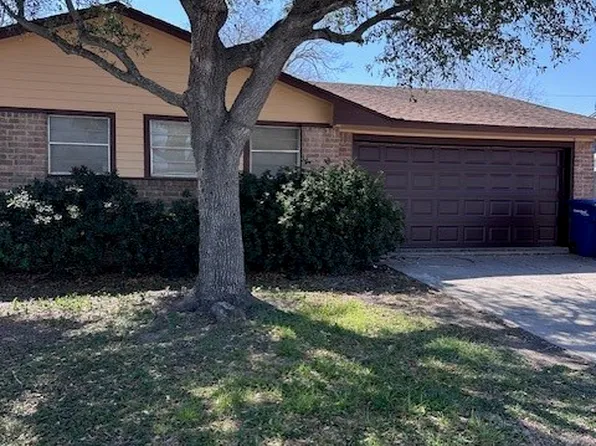 3633 Panama Dr, Corpus Christi, TX 78415