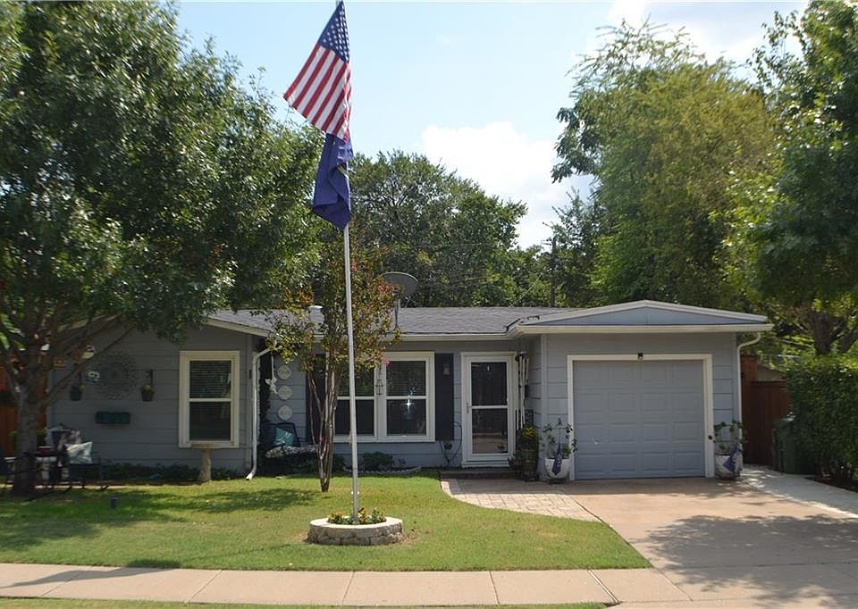 1st image of 604 Jane Ln