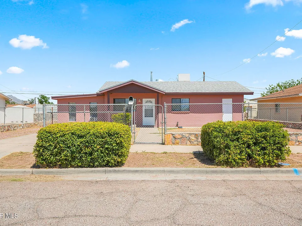 4913 Sierra Madre Dr