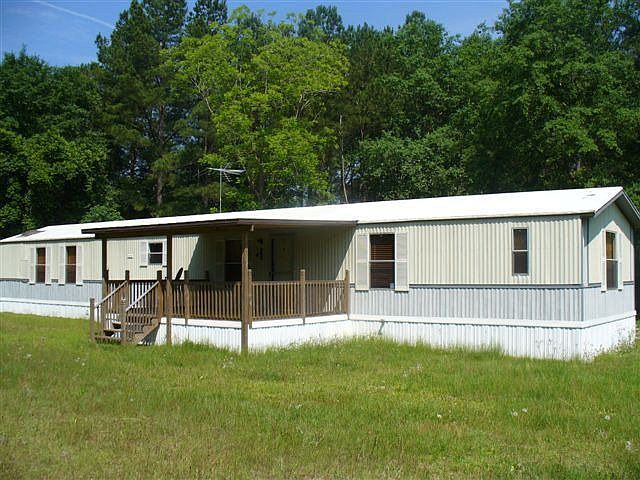 Country LIving on 1.5 Acres
